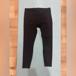 Fabletics Medium cropped black leggings
